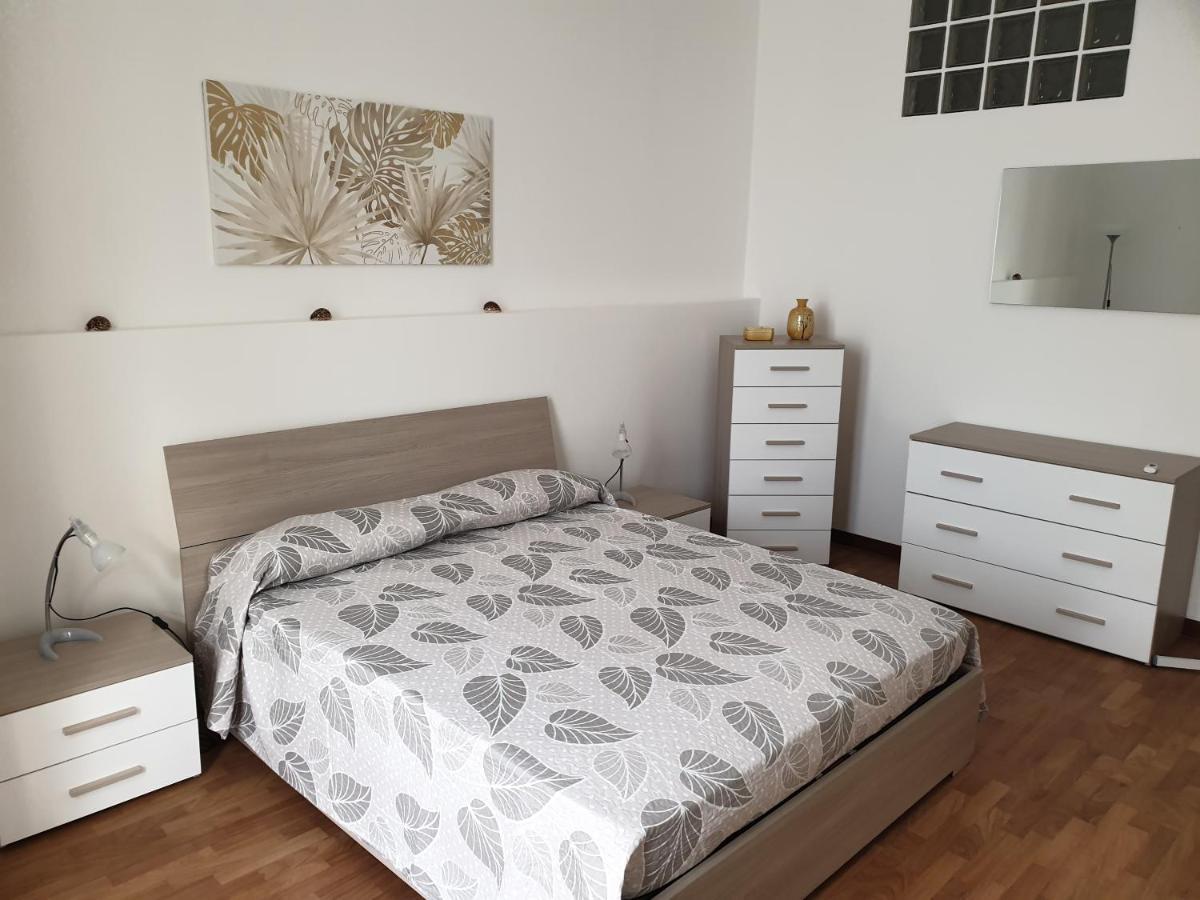 Casa Fiorella Savona Luaran gambar
